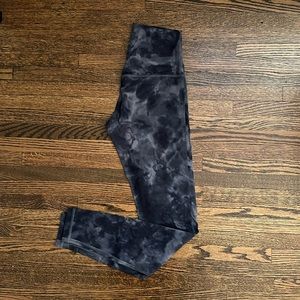 Lululemon align leggings. 28” inseam. Size 4. EUC